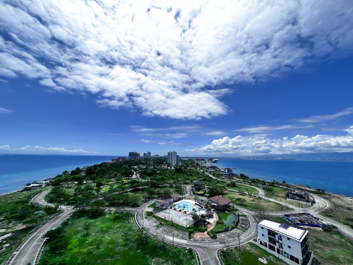 Oceanfront At Arterra, Fast Wifi, Nflix, Kitchen - H Or L Villa Lapu-Lapu City Esterno foto